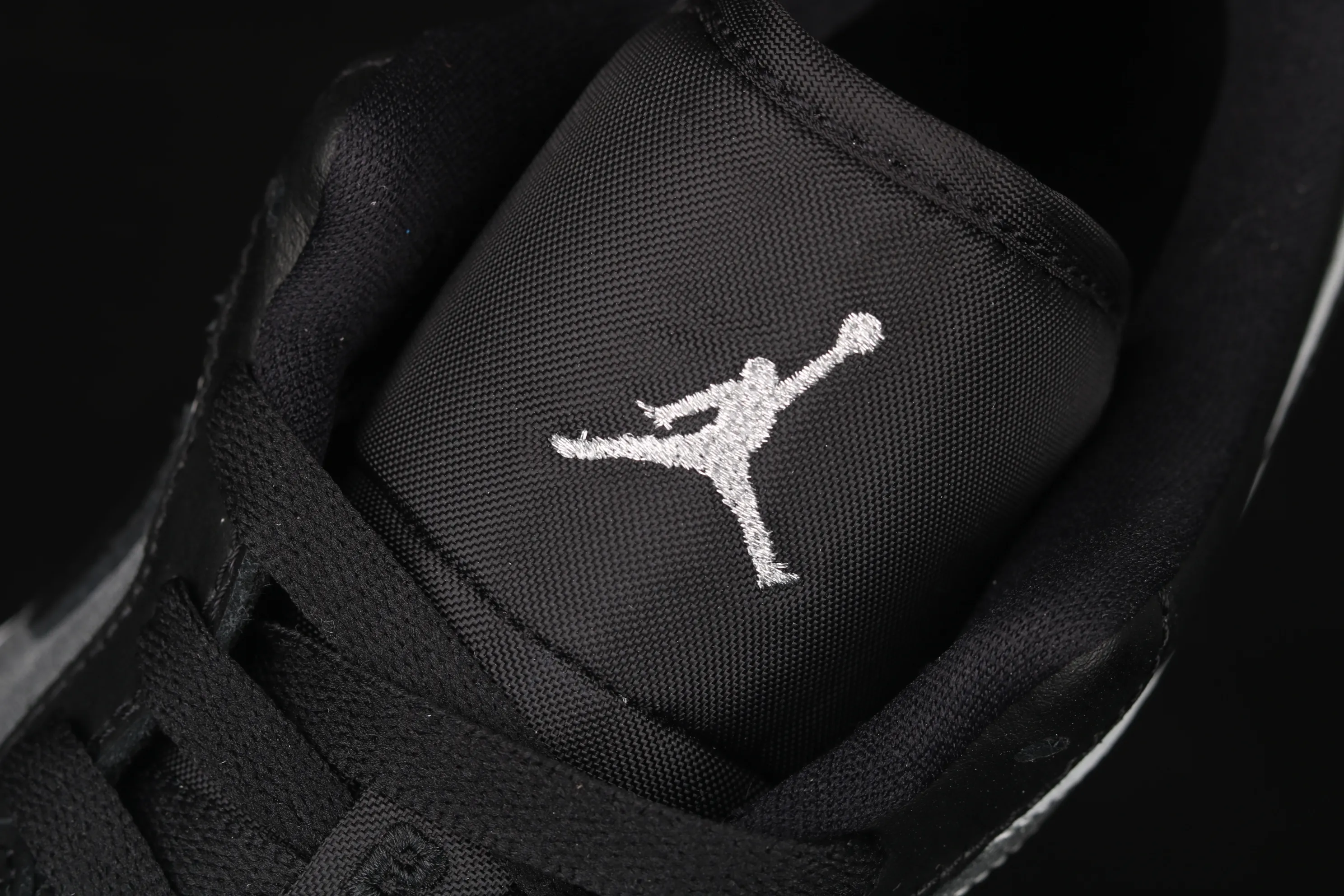 All categories Air Jordan Jordan series basketball shoes Air Jordan 1 Low G version pure original Air Jordan 1 Low AJ1 Joe 1 low-top black silver cultural and leisure sports sneakers DA5551-001
